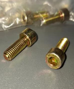 Perno hexagonal M8*20